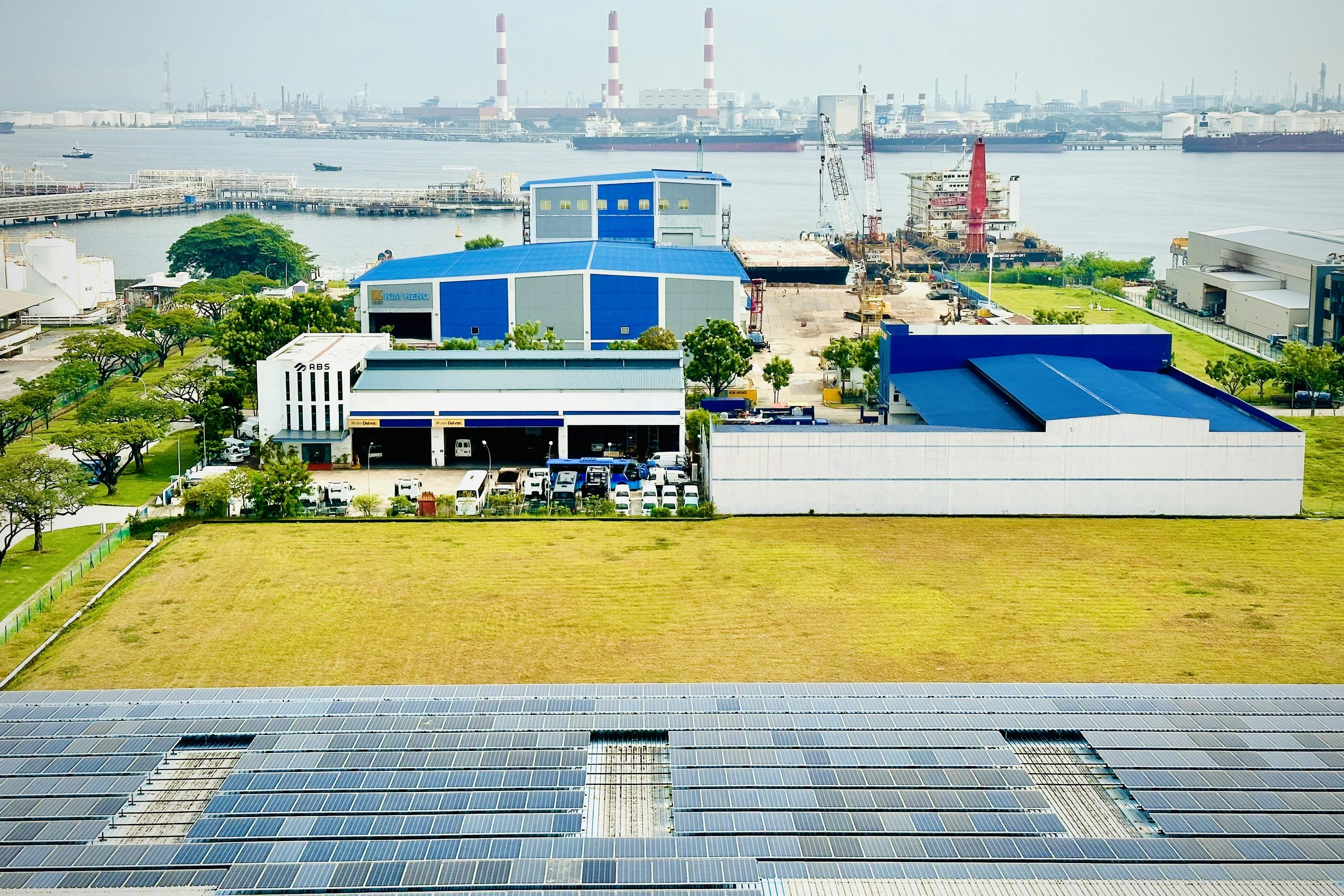 Singapore solar gas energy
