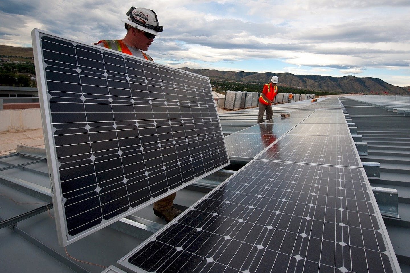 installing solar panels AMS