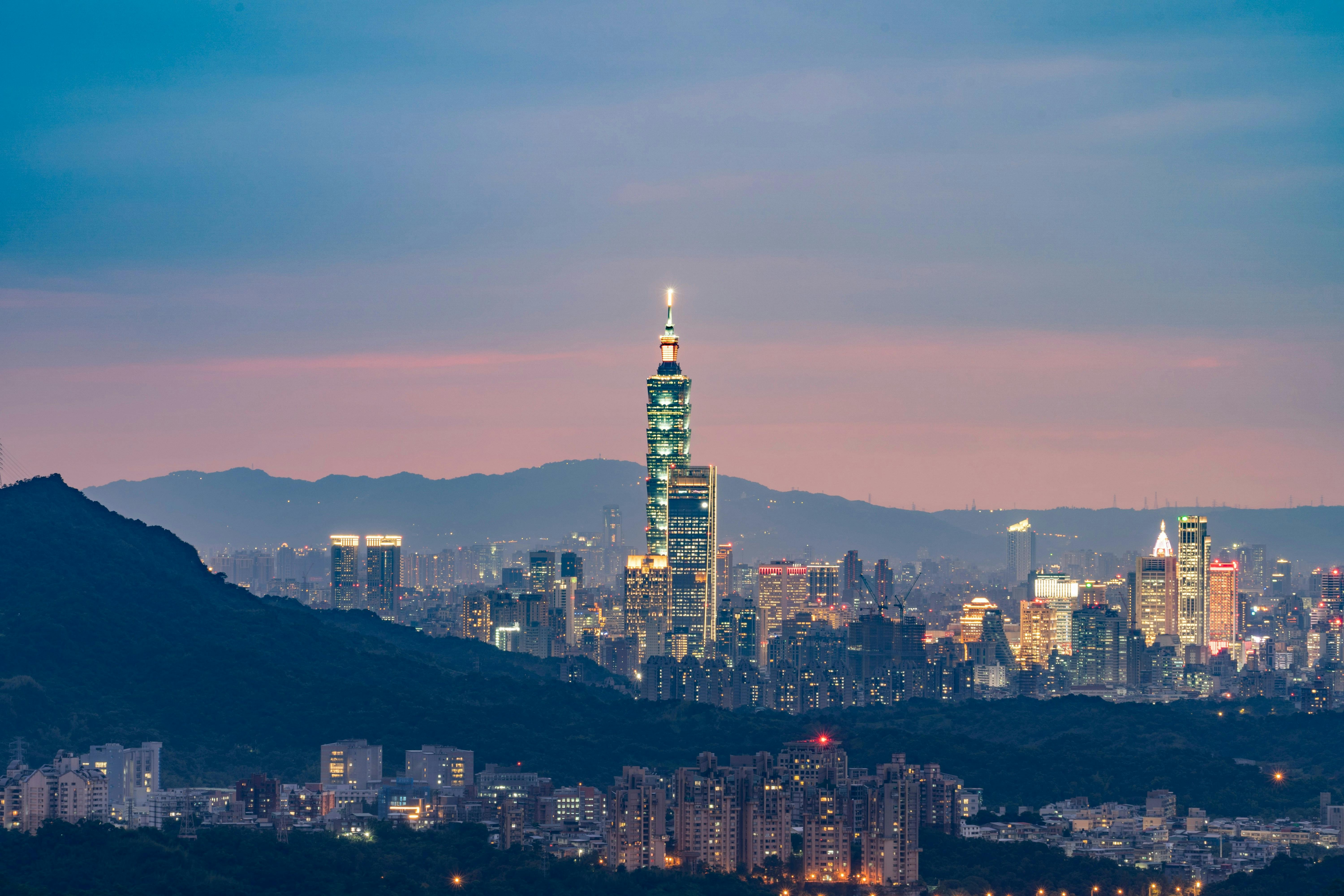 The system uses AI to recommend emissions-reduction measures based on factors including a company's industry, equipment, energy consumption and reduction targets.