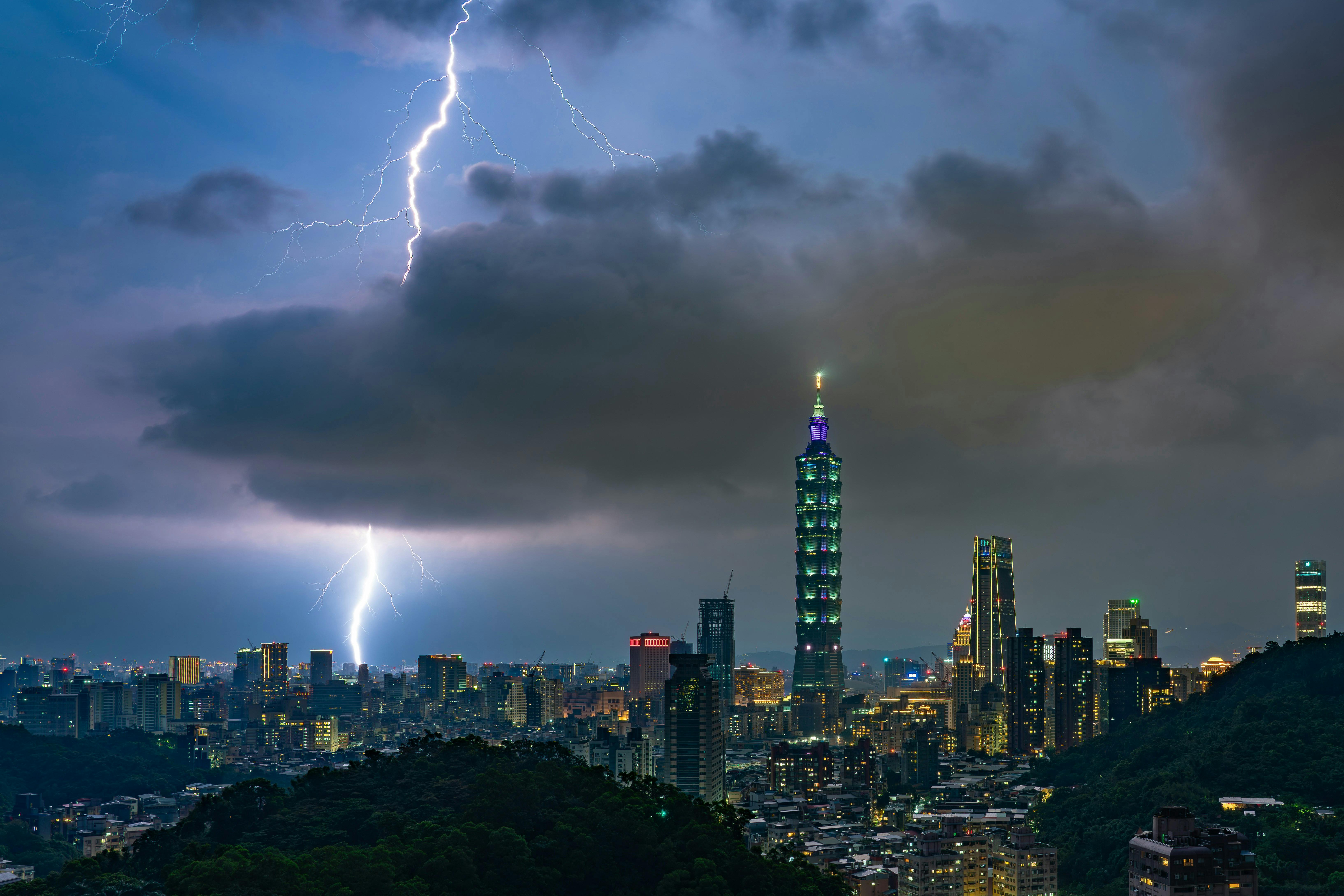 Lightning_Strike_Climate_Resilience_Taipei