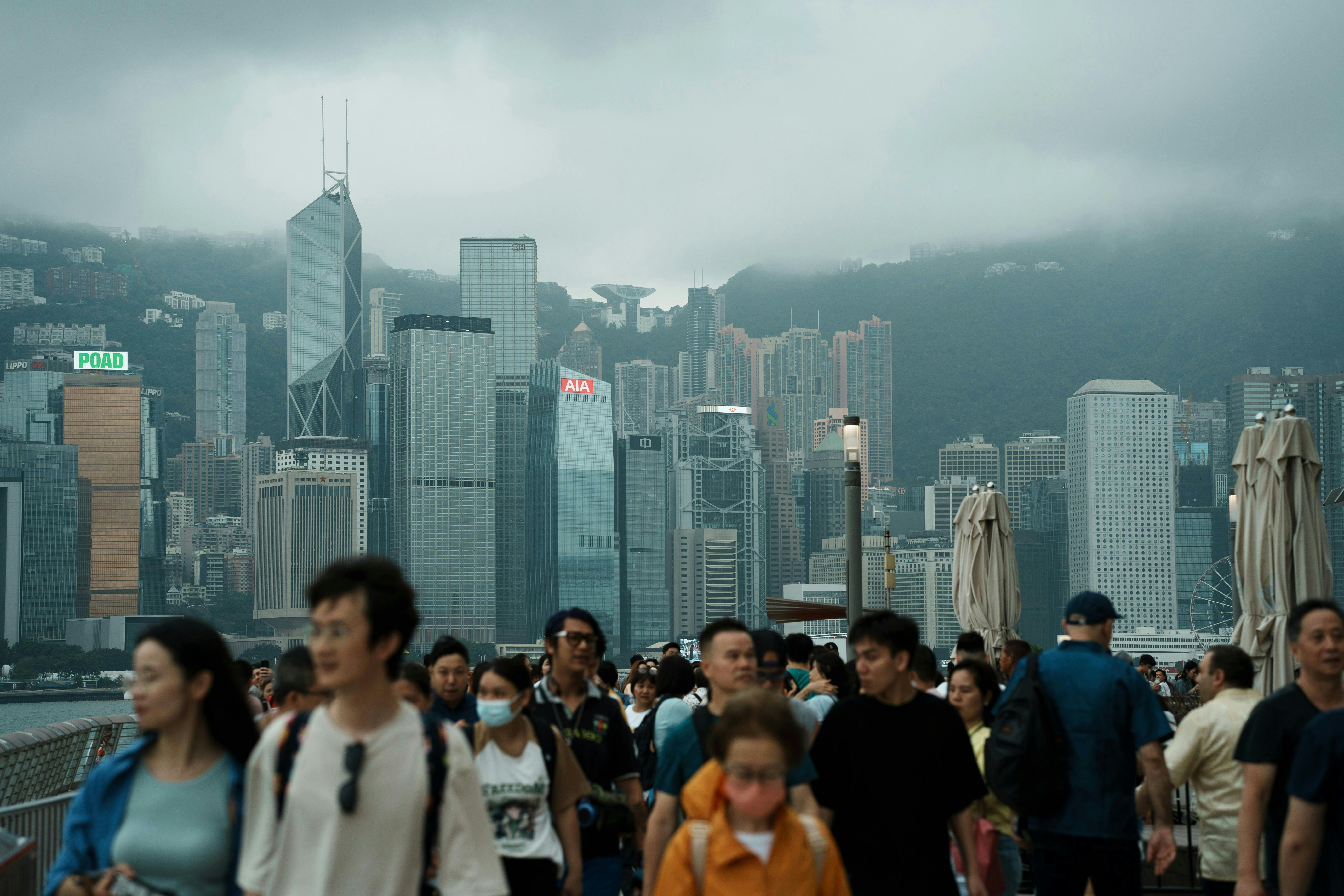 Grey_Clouds_Typhoon_Hong_Kong