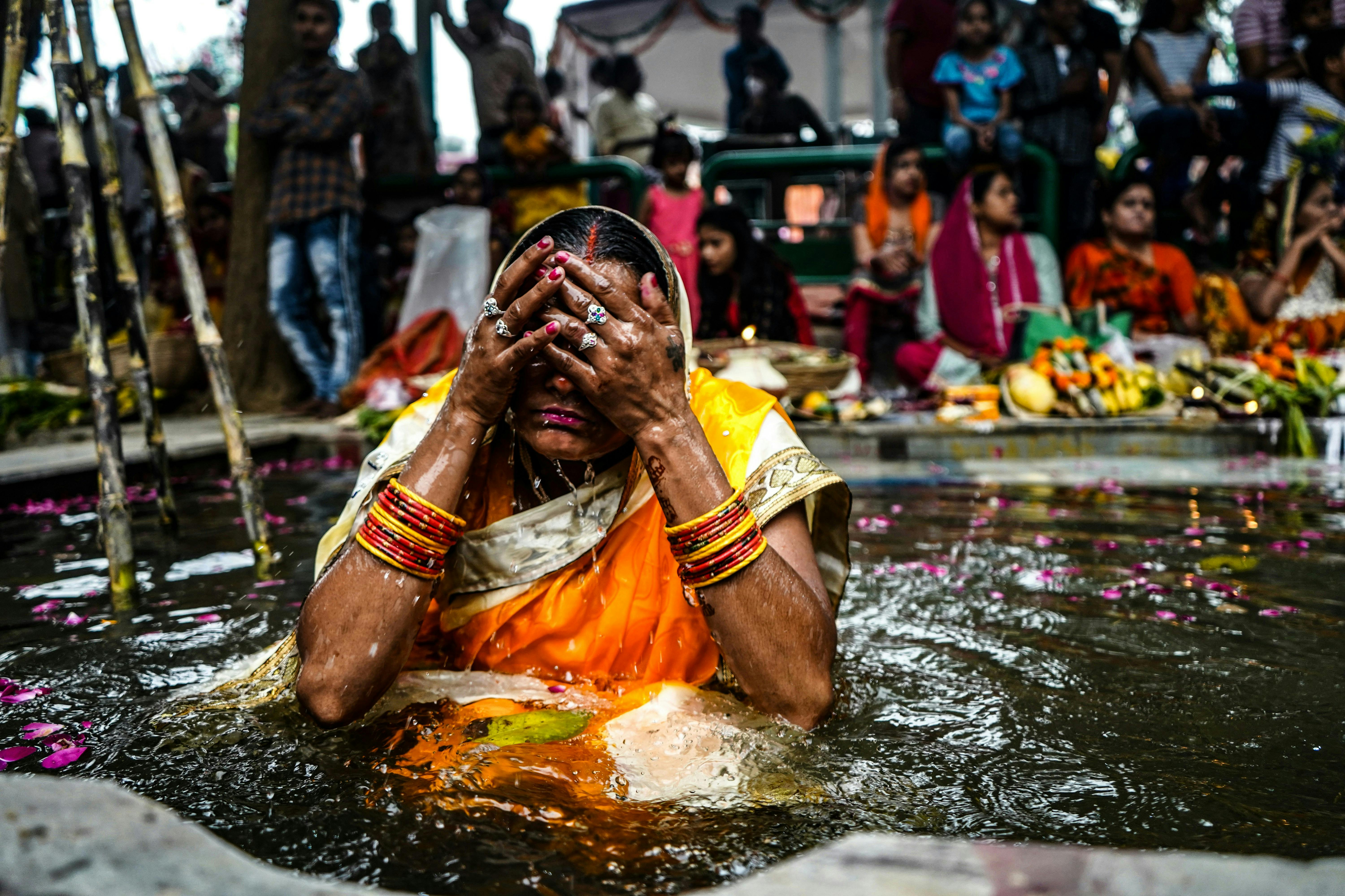 Water_Relief_India_Woman