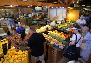 fruit and veggie market