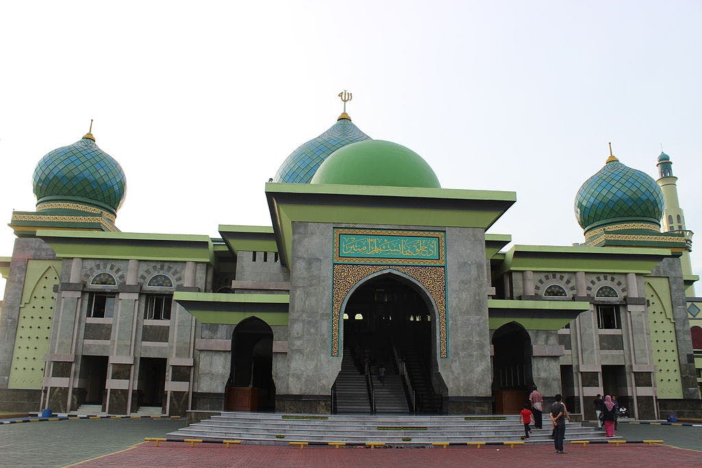 Indonesia Unveils Plan To Roll Out 1 000 Eco Mosques By 2020 News   1024px Masjid Agung An Nur 