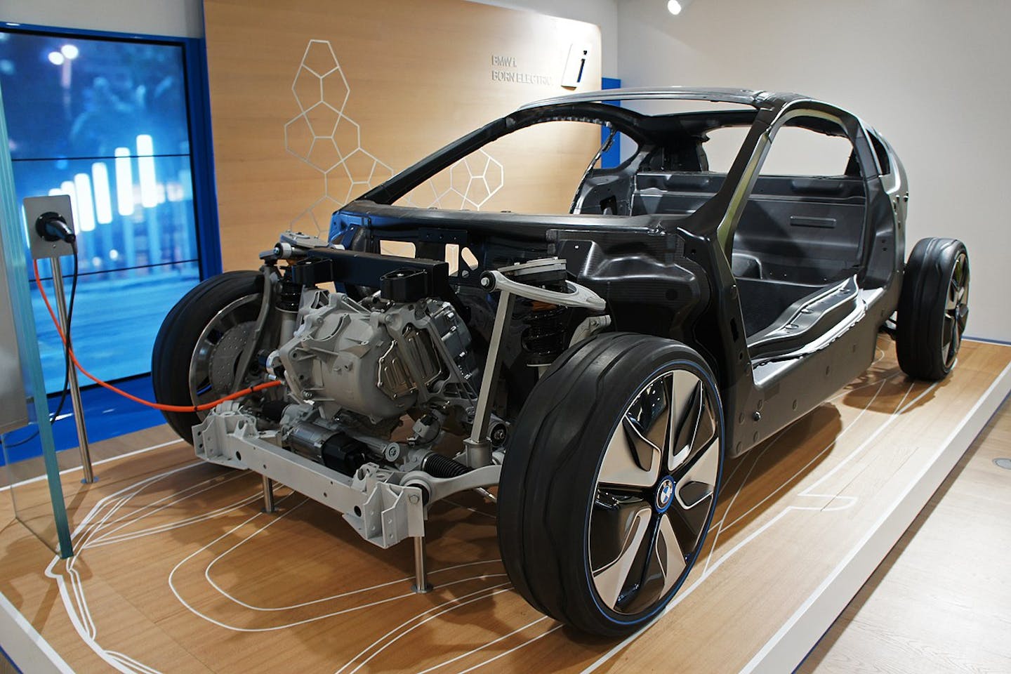 BMW i3 cut away