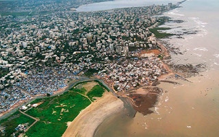 Flood encroaches upon communities in Mumbai India