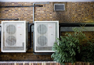Air conditioning units 