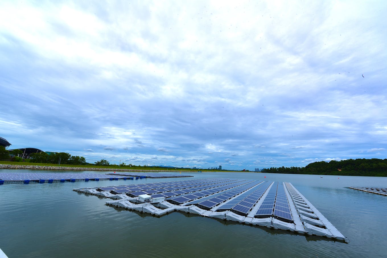 floating solar pv testbed in singapore
