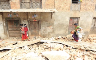 Women in the aftermath of the nepal earthquake of 2015