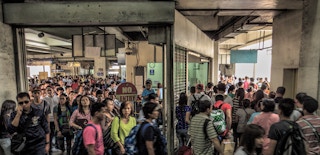 MRT to LRT transfer in Manila