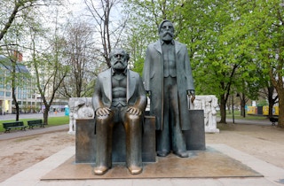 Karl Marx and Friedrich Engels statue