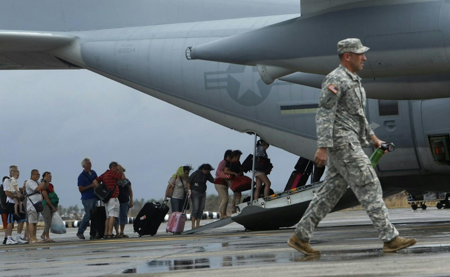 US military aid in Haiyan relief efforts
