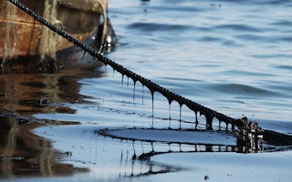 oil spill in Dalian China