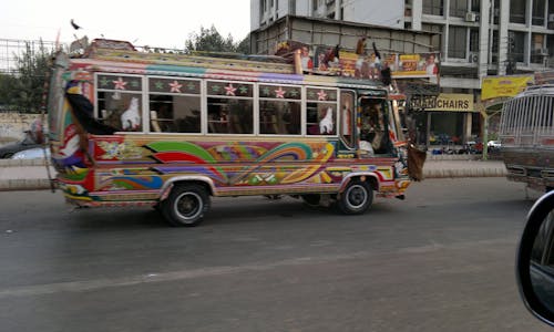 Biogas guzzlers: Karachi's public buses to run on cow poo