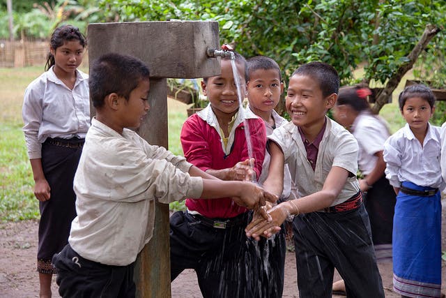 wb water sanitation laos