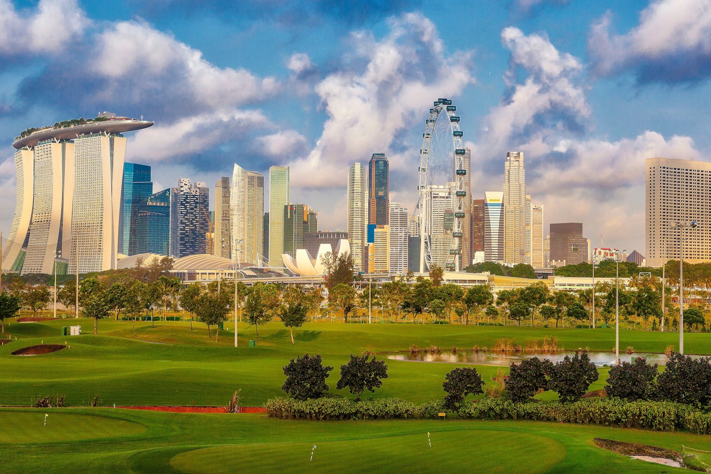 Singapore the green little red dot