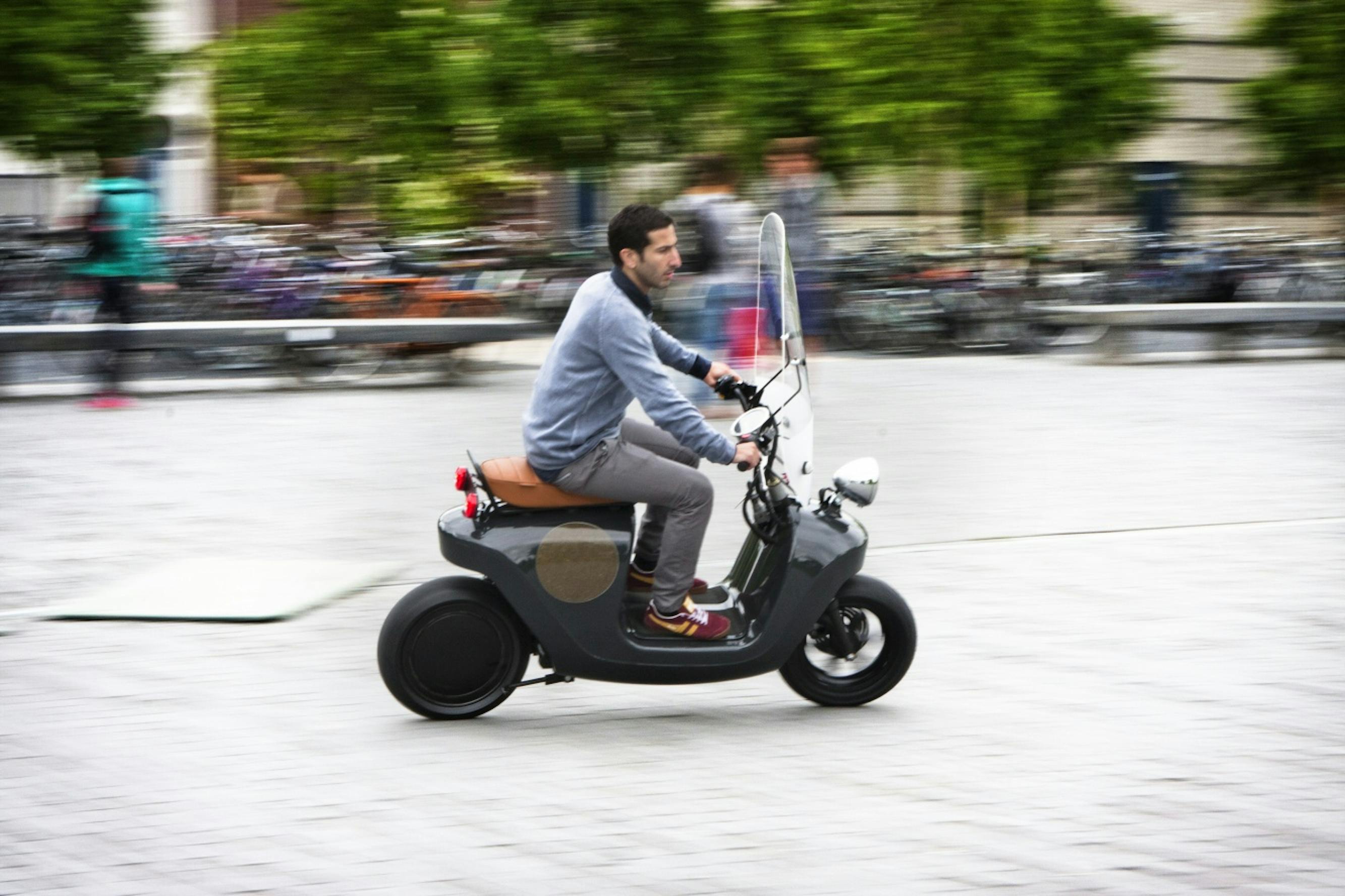 Be.e electric bio-resin scooter