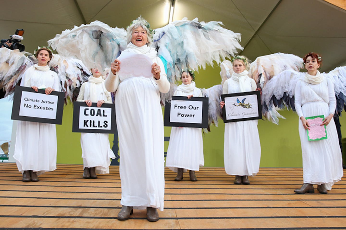 demonstrators cop 21 nov 30