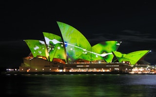 sydney opera house green