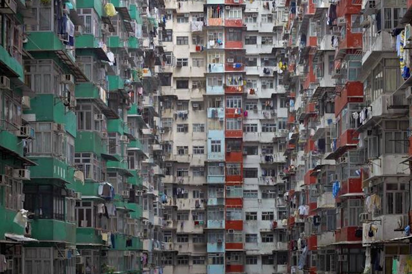 crowded living