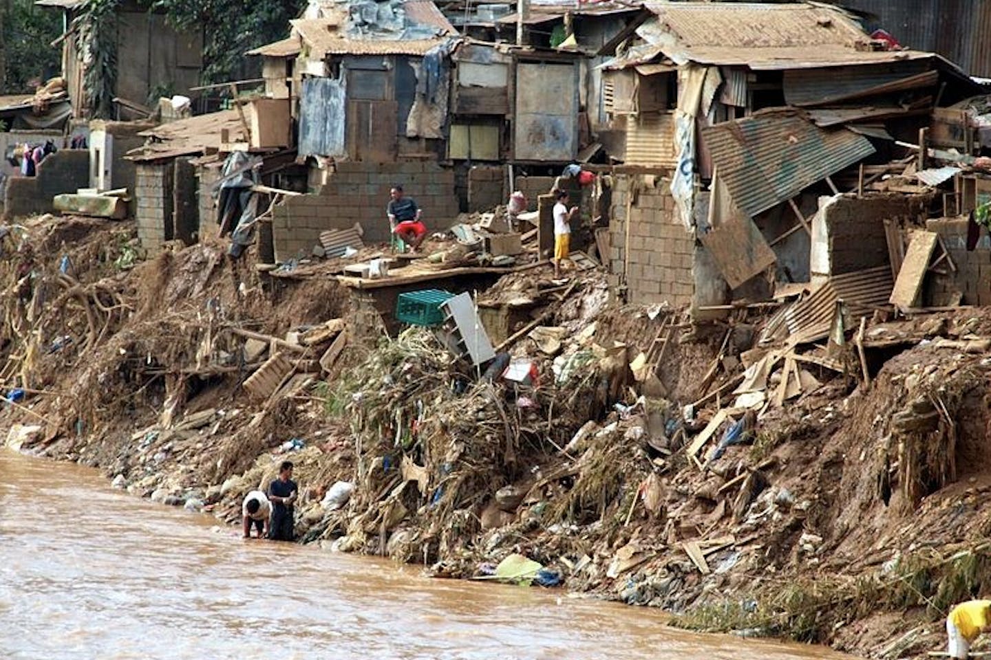 flood slum area manila