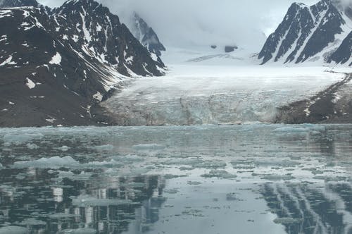 arctic melting glaciers