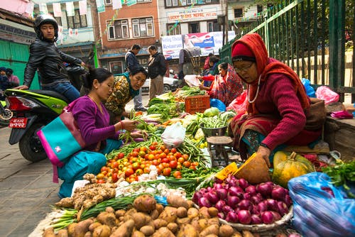 nepal vegetable seller