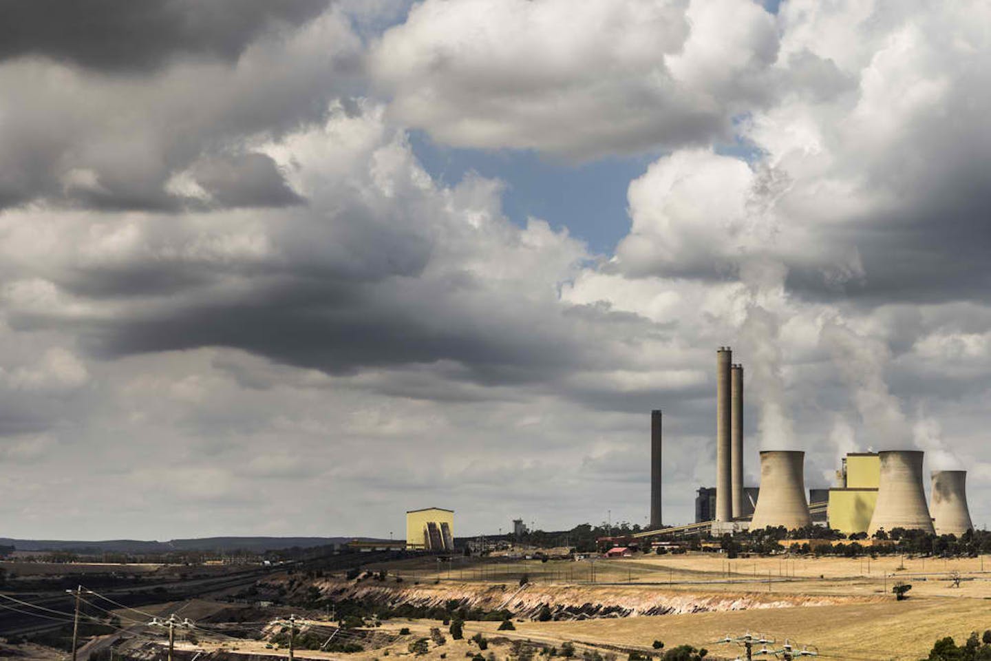 loy yang australia plumes