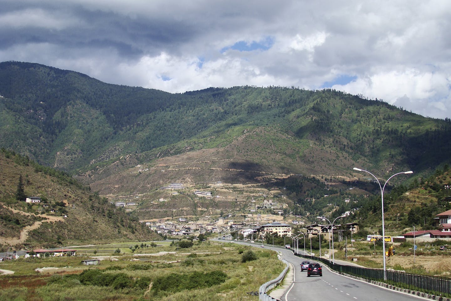 road thimpu paro bhutan