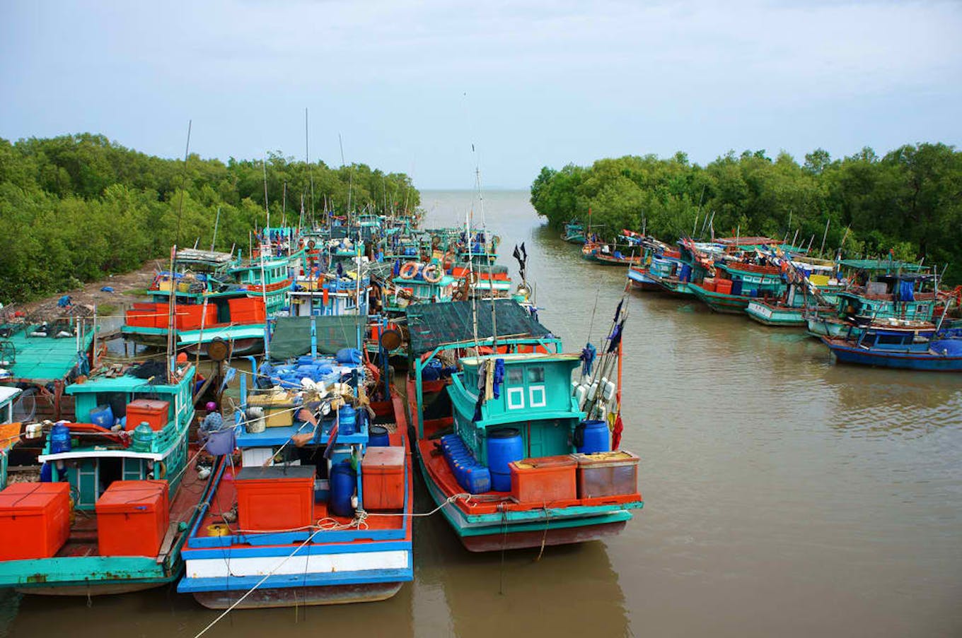 colorful fishing boats mekong vn