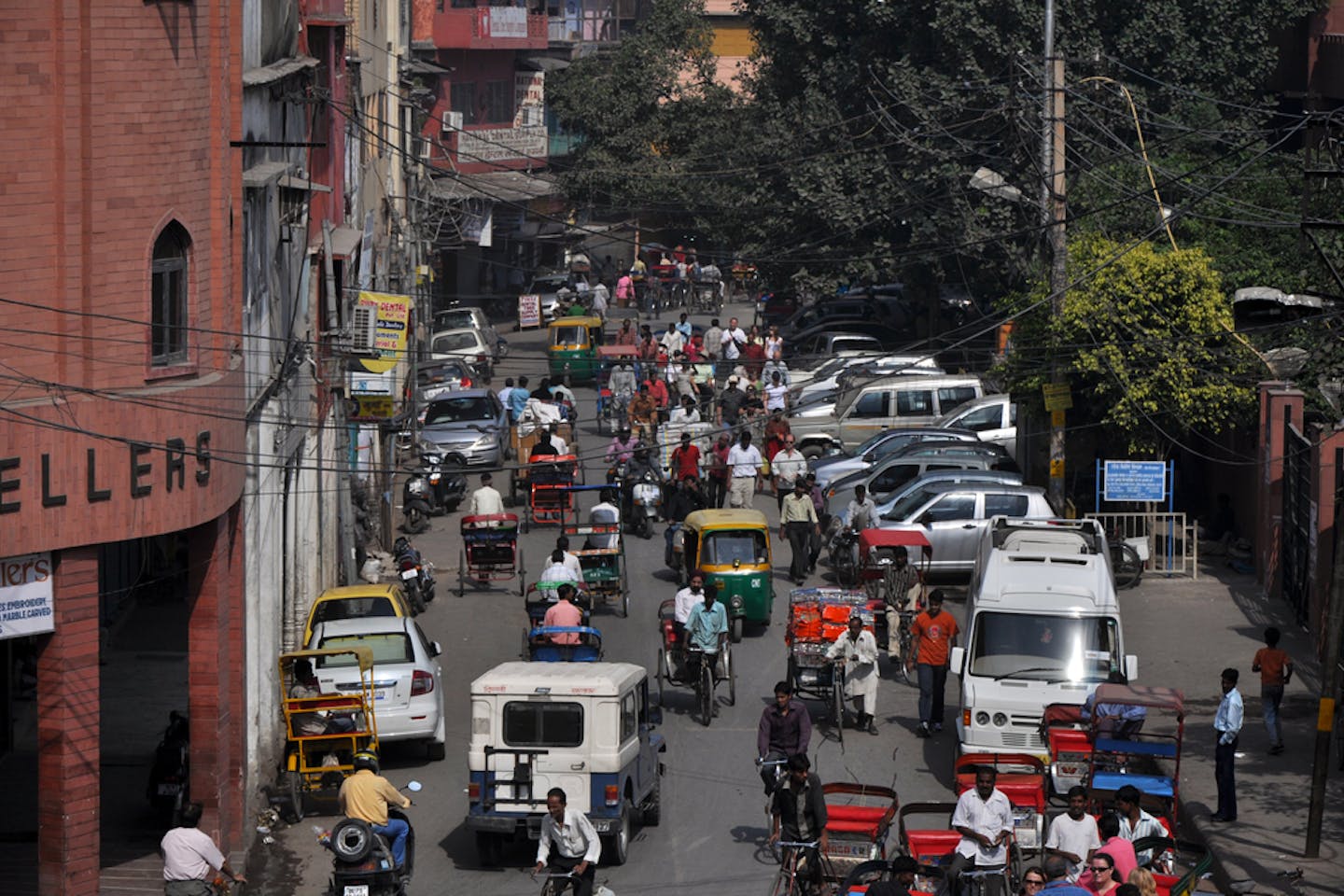 delhi st cars buses