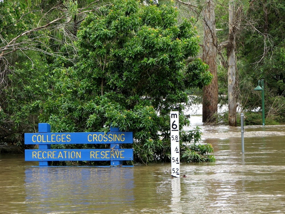 australia flooding 2010