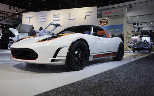 tesla invest giga factory