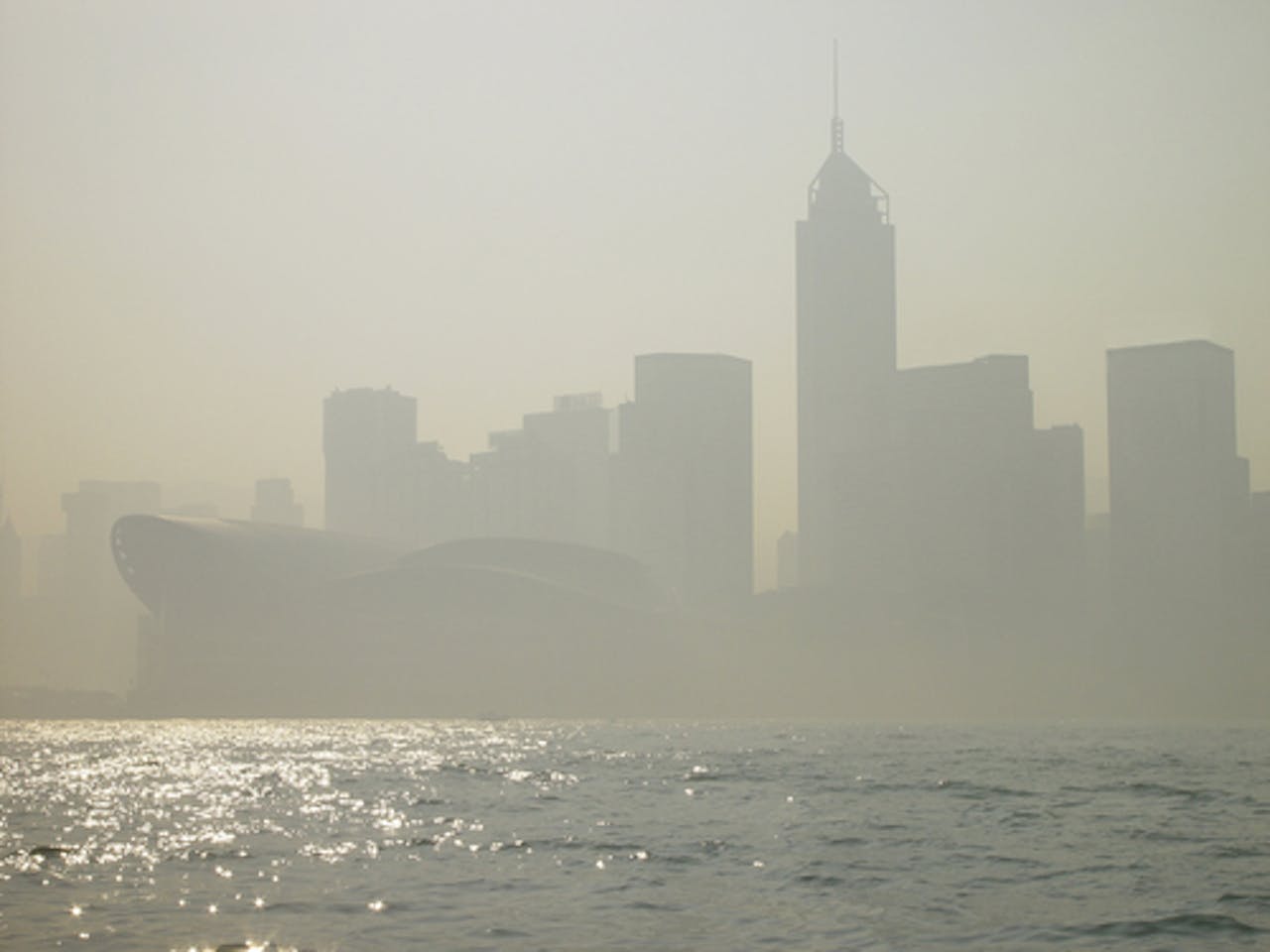 Hong Kong suffers in smog as pollution problems rise News Eco