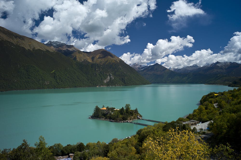 lake in tibet
