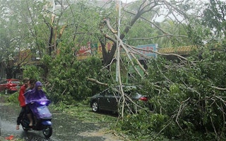 Sanya in China hit by Haiyan