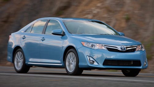 Toyota-Camry-Hybrid_17