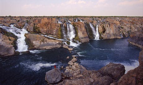 Daming-the-Mekong-river- Guardian