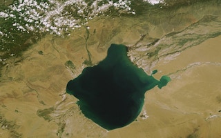 desertification mongolia eosnap_com UV Lake
