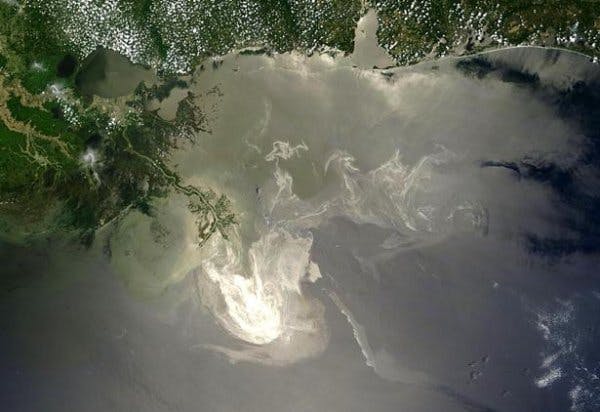deepwater horzon oil spill satellite image wikimedia