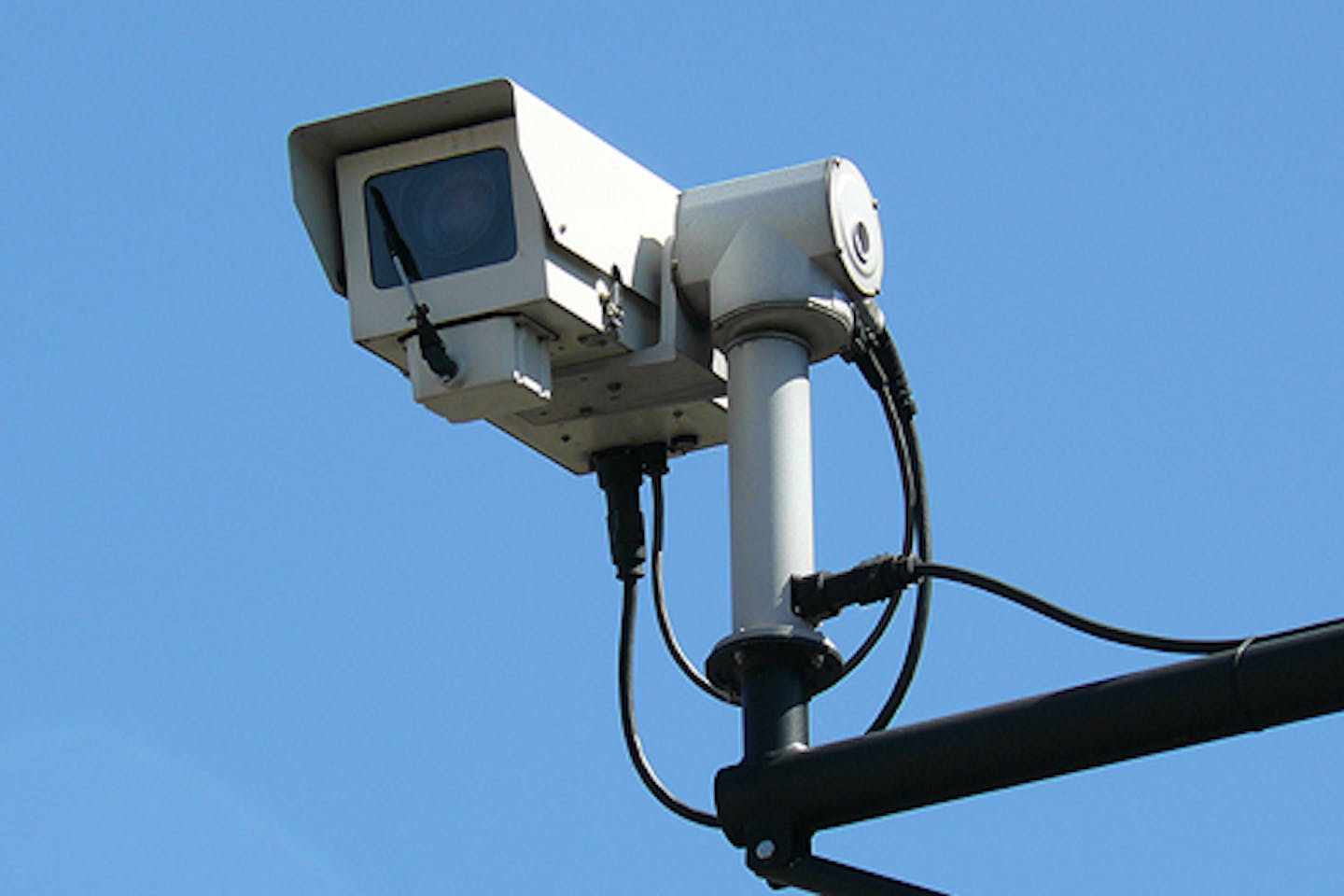 Anti-littering surveillance cameras to be set up at 100 ...