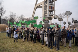 In connection with the beginning of the COP24 UN climate summit, activists of the Democracy Action campaign demonstrated in Chorzów.